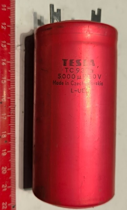 TC937a 5000uF 50V  pájený