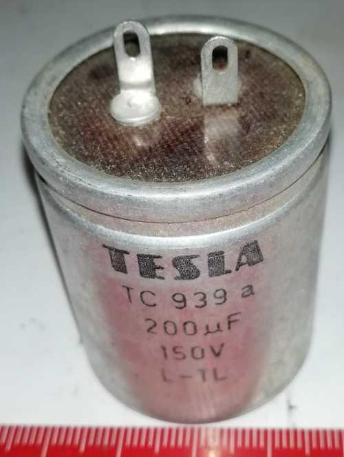 TC939a  - 200uF/150V  TESLA