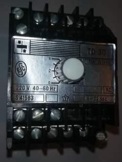 TD30 KC 220V 40-60Hz 0,8-22sec - relé  .. cena na dotaz / price on request
