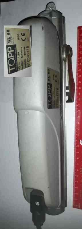 SL60 - Elektrický lineární šroubový okenní pohon se zdvihem 180 mm, 24Vss, z demontáže .. použitý / used