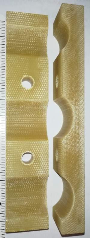 držák vývodů horní, laminát, 125x25x13mm, 60 g/ks