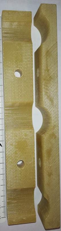 držák vývodů horní, laminát, 180x13x25mm, 94 g/ks