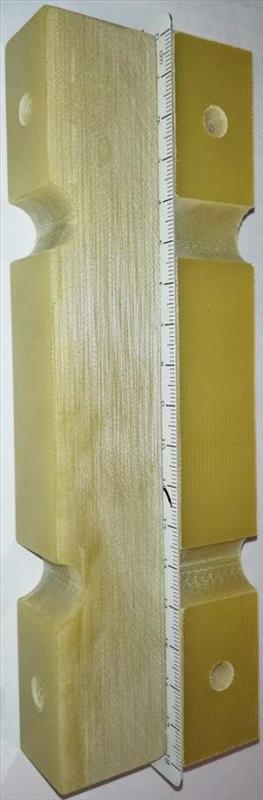 držák vývodů spodní, laminát, 180x30x25mm, 234 g/ks