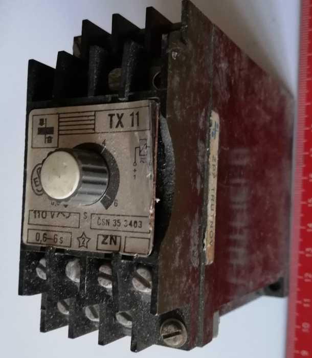 Relé TX11 ,  asi ZN KC 110V 50Hz 0,6-6s,  rozpečetěno, na náhradní díly