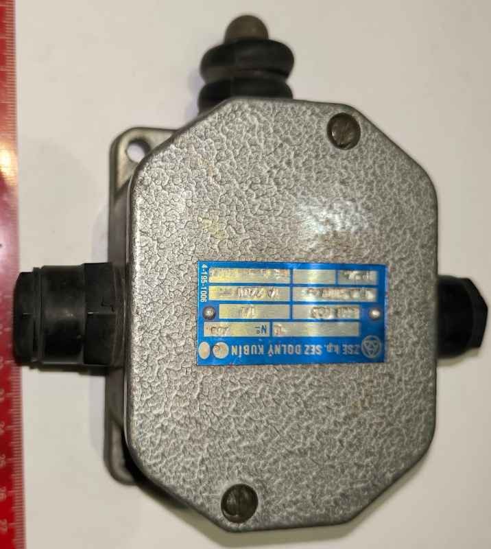 UEMt 15G 1/1 -  koncový spínač ZSE k.p. IP54 15A 500Vstr  .. cena na dotaz / price on request