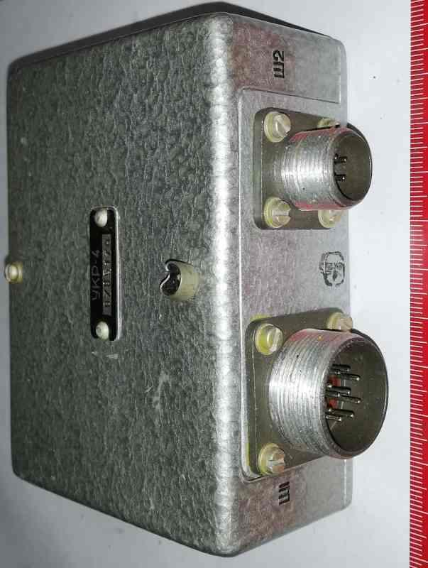 modul UKR-4 (УКР-4 ) s 10x relé RZS34 (РЗС34)  .. cena na dotaz / price on request