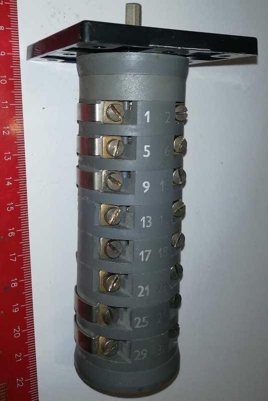 přepínač VS10-2208C8 OBZOR se štítkem