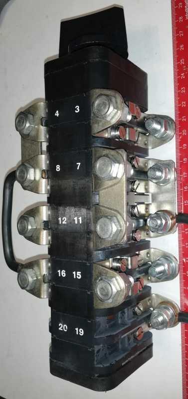 VS100-8164-B4 přepínač  OBZOR