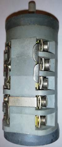 přepínač VS16-9153-C8 OBZOR