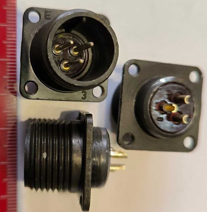 VŠ17B3Š1U2 - šroubovací konektor   .. cena na dotaz / price on request