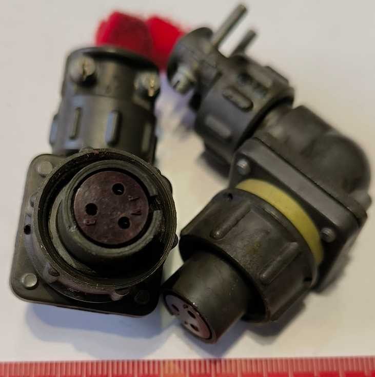 VŠ17KUN3G1 - šroubovací konektor   .. cena na dotaz / price on request