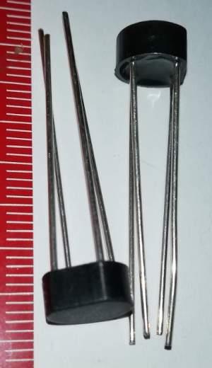 W04G-E4/51 - Glass Passivated Bridge Rectifier THT 1.5A 400V WOG, Vishay .. balení 25ks za 90Kč