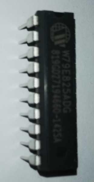 W79E825ADG - WINBOND - DIL20   .. cena na dotaz / price on request