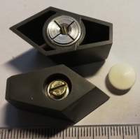 WF24999 - knoflík šipka na hřídel 3mm