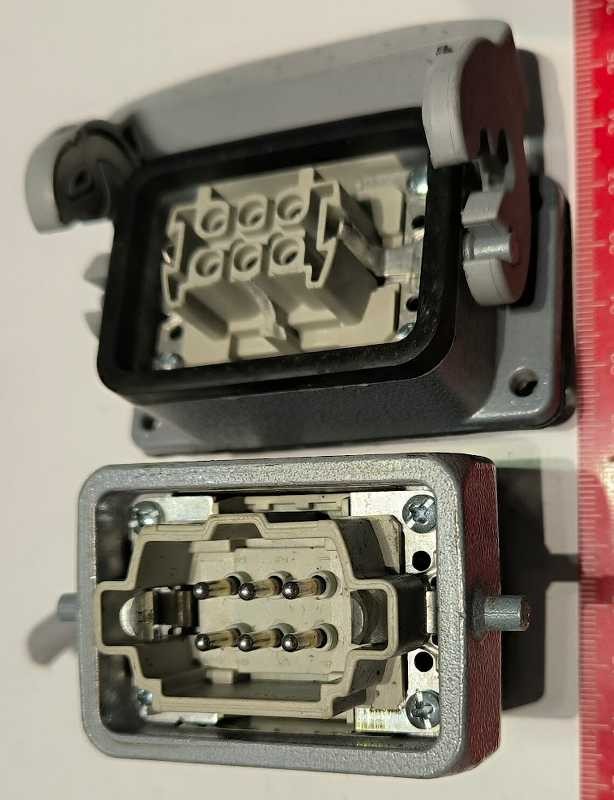 Wieland 70.510.0653 Stecker + 70.500.0653 Buchse, komplett mit Gehäuse  .. použitý / used