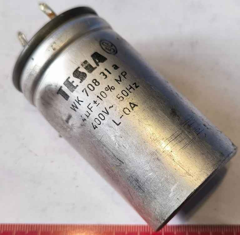WK70831a 4uF 400V 50Hz - TESLA - pájené, z demontáže, klepnuté