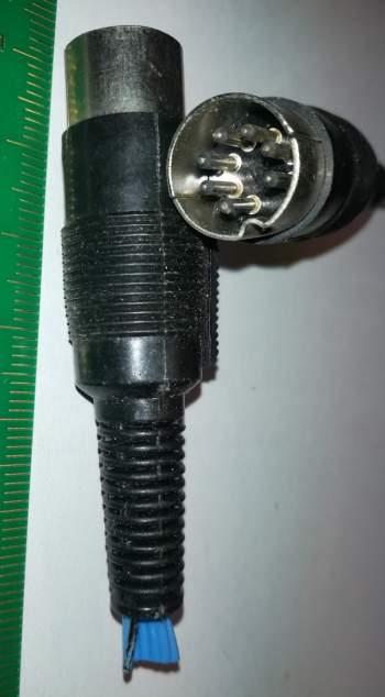 sedmikolík DIN samec -  pájený