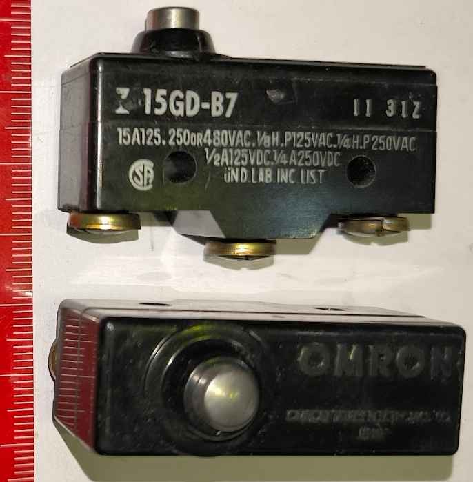 mikrospínač  Z-15GD-B7 OMRON