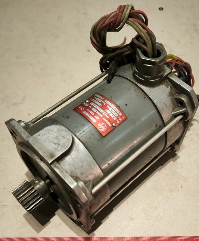 motor MEZ Z42RS145 + IRC130 z demontáže, bez krytu IRC .. cena na dotaz / price on request