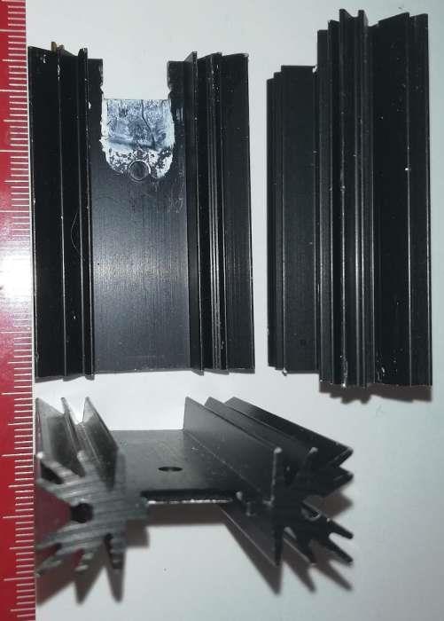 chladič  Al, černý, použitý, 50x34x12mm