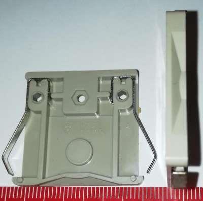 CONTRAVES mezera 4mm pro palcový přepínač