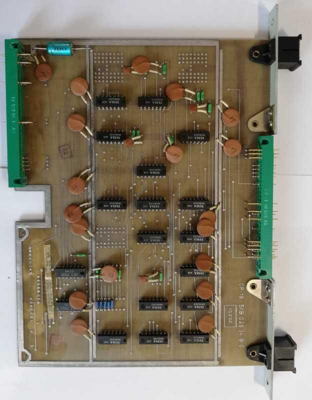 deska s FRB a IO na rozebrání, na ND (019)