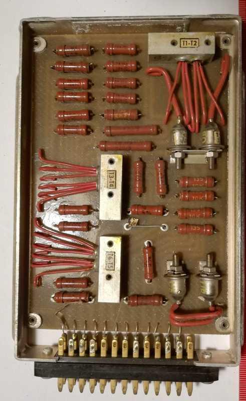 deska na rozebrání, na ND (034), s URS konektorem