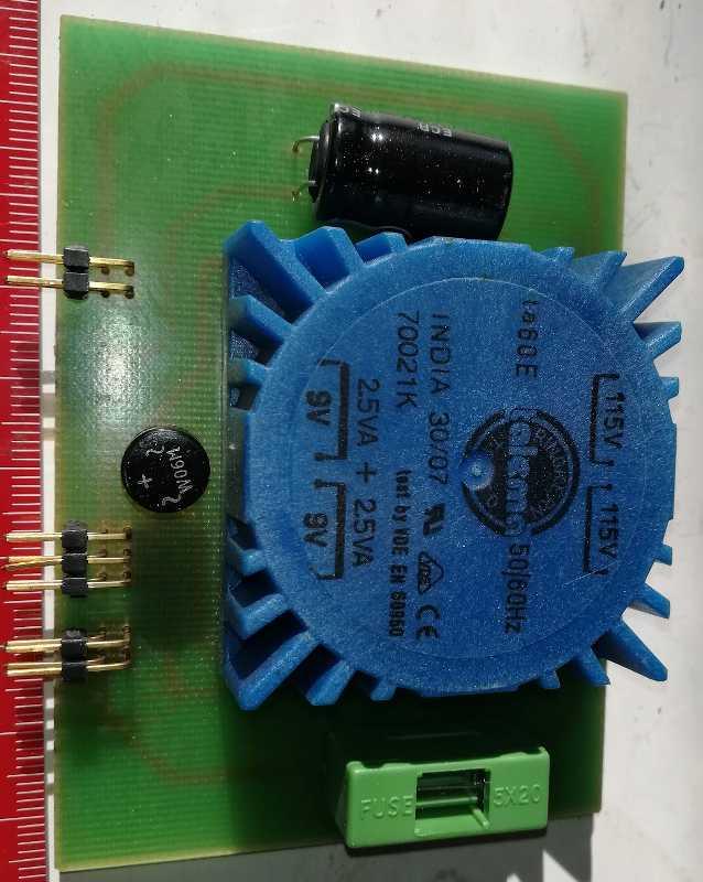 není skladem - deska na rozebrání  (076) .. trafko TALEMA 2x115V/2x9V 25VA+25VA, konektory, ..