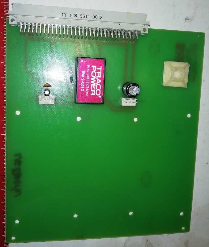 deska na rozebrání  (079) .. TRACO POWER TEN 5-0512, konektory, ...