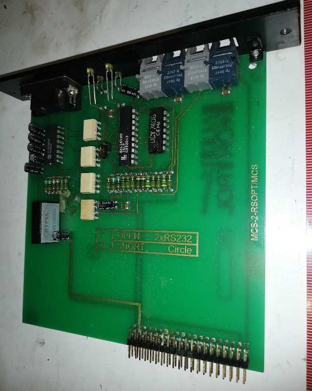 není skladem - deska na rozebrání  (090) ..dle foto