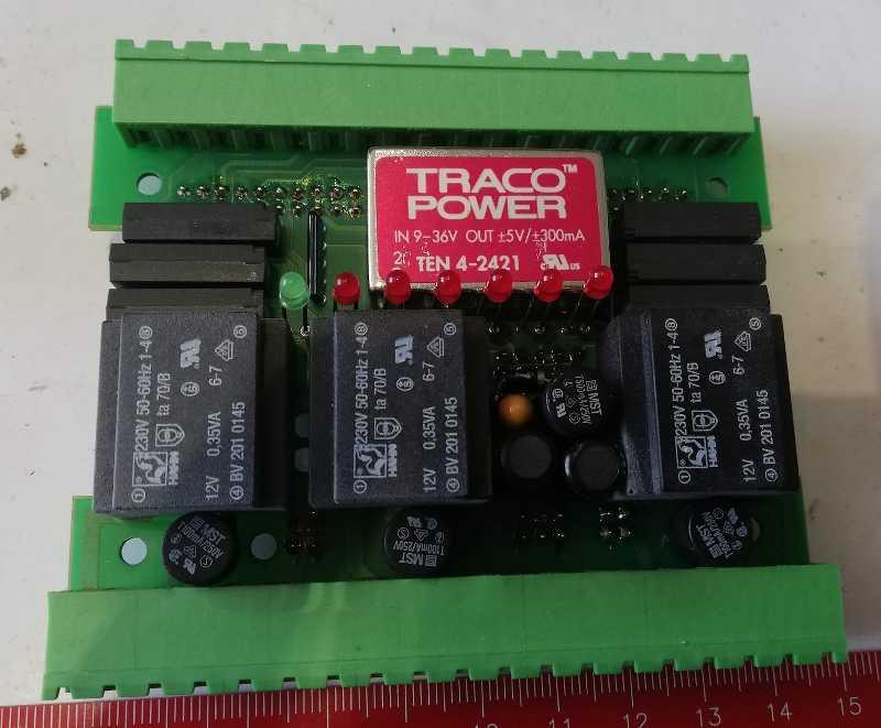 není skladem - deska na rozebrání  (123) ..dle foto