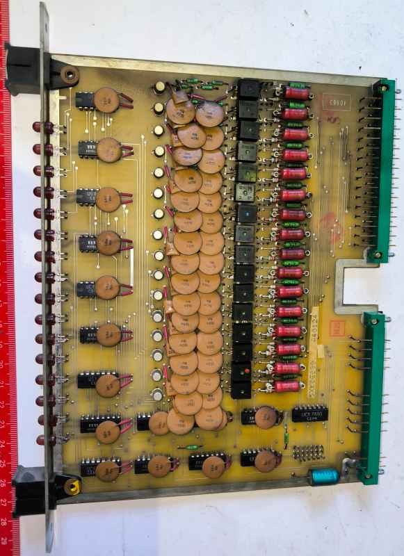 deska-227 -  deska osazena  dle foto .. na rozebrání na ND ..16x optočlen WK16413, další IO, C, T, LED ...