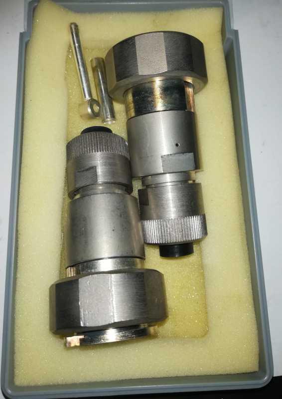 sada konektorů TESLA bez značení