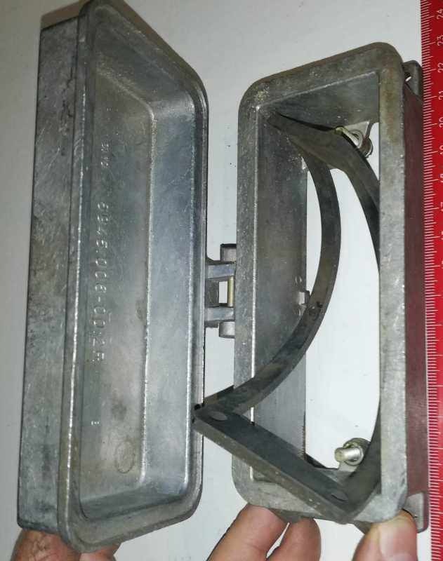 hliníková krytka na konektor - 6945.006-00.2R + 6942.006-00-1R, včetné spodního těsnění