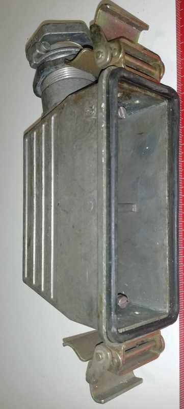 hliníková krytka na konektor - 6930.006-00.1R