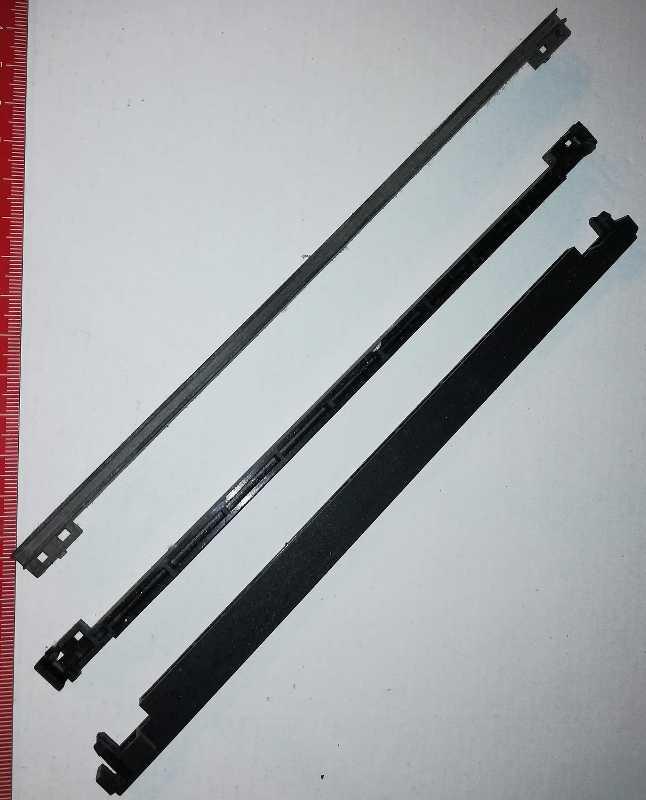 vodicí lišta na plošné spoje z krabic TELEDATA, délka 208mm