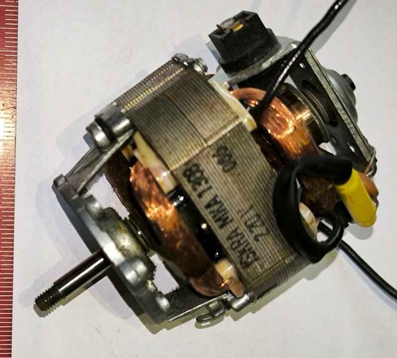 motorek 220V 50Hz, ISKRA MKA1308, otestován .. cena na dotaz / price on request (013)