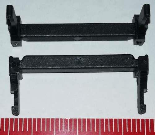 plastová úchytka z samořezných konektorů ( 27mm )  .. balení 100ks za 100Kč