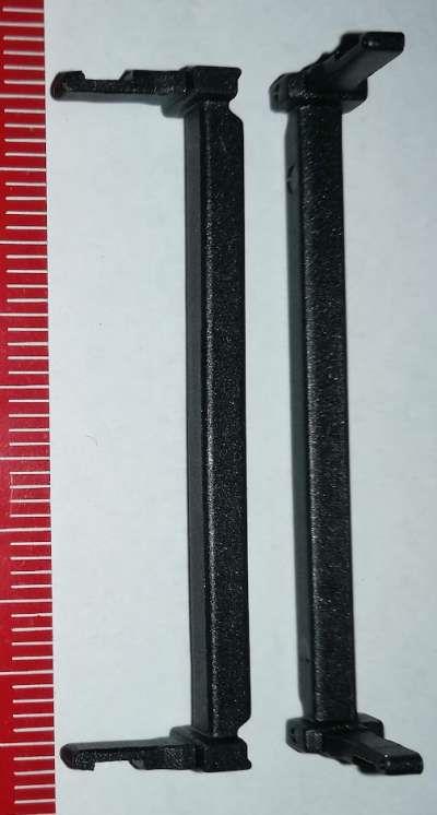 plastová úchytka z samořezných konektorů ( 55mm )  .. balení 100ks za 100Kč