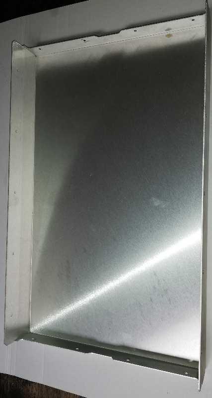 hliníkový plech 440x270mm, tl. 1,5mm,zadní díl z profi krabice (003)