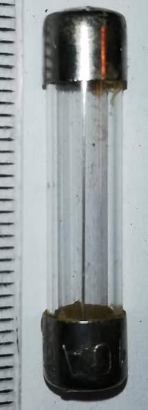 pojistka 7,2x32mm 10A SP32  .. balení 50ks za 100Kč