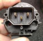 síťový konektor starší