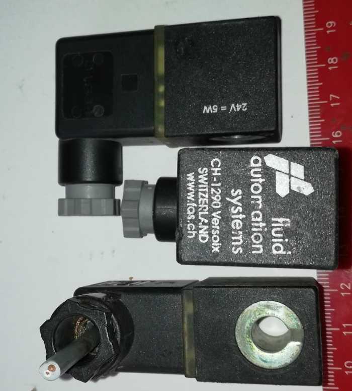 selenoid 24V 5W včetně konektoru, ... použitý / used