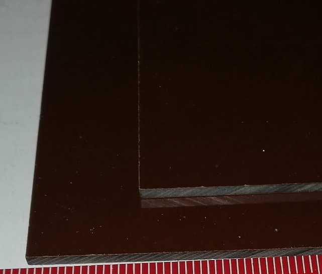 ? sklotextilová ? pertinaxová deska (136) - 80x80x2mm  .. balení 10 desek