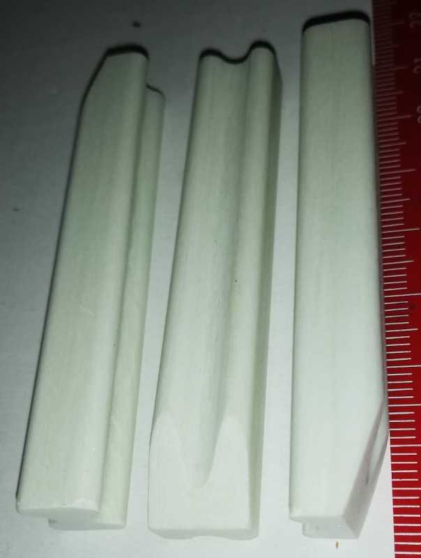 izolační tyčka (151) .. klín C4 10x12x70