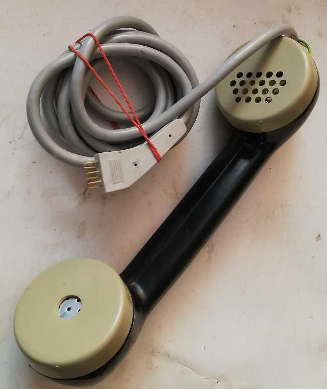 sluchátko z ústředny (001)