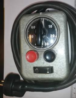 časový spínač B-2, 220V 10A, starší  .. cena na dotaz / price on request