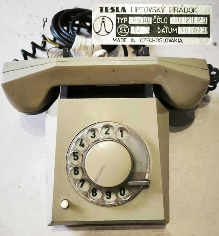 telefon-013 - starý telefonní přístroj, na památku , AS10 3FP121120 .. cena na dotaz / price on request