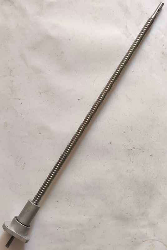 tyc-002 - šroubovnicová vodící tyč, 66cm, dle foto  .. použitý / used