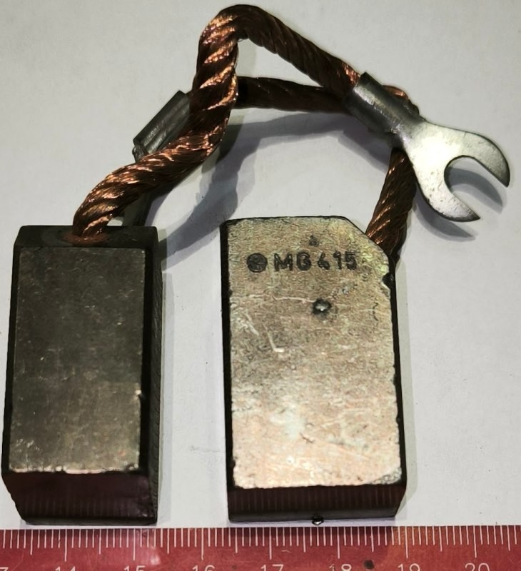 uhlík MG415 - 20x25x40mm   .. cena na dotaz / price on request